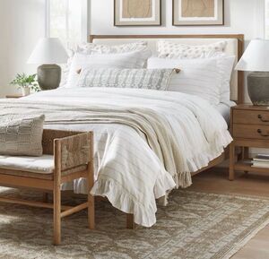 Queen Yarn Dye Stripe with Ruffle Duvet Cover & Sham Set White/Khaki NEW